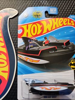 Hot Wheels Mainline 1966 bat boat