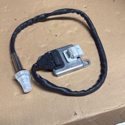 OEM  NEWSTAR S-25691 NITROGEN OXIDE (NOX) SENSOR