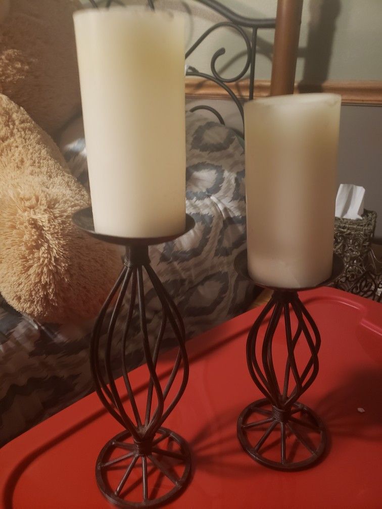 Candle Holders With Battery Operated Candles