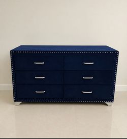 BLUE VELVET UPHOLSTERED DRESSER 💙💙