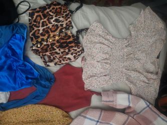 Bundle of clothes sz S/M