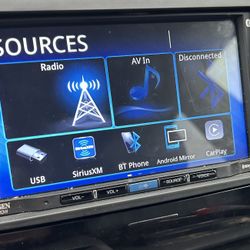Jensen 7 inch Wireless CarPlay Touch Screen  System w/ car bracket and enhanced microphone