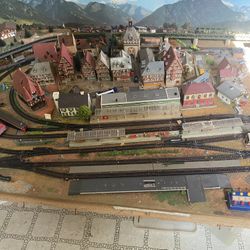 N Scale Model Train Layout 
