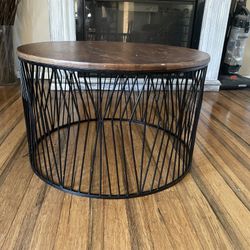Delivery Available/ Circle Coffee Table
