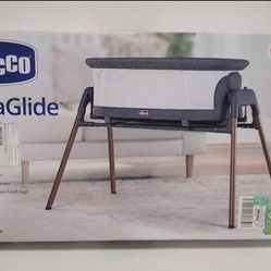 NEW Chicco LullaGlide 3-in-1 Baby Bassinet