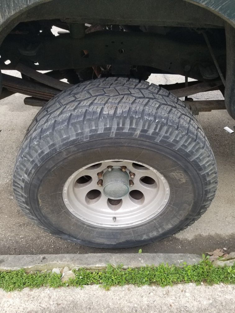 355/65/18 rims and tires