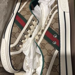 Women’s Gucci Tennis 1977 Sneaker 8 1/2