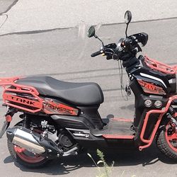 I Have A 200cc Scooter Selling It For A Good Price