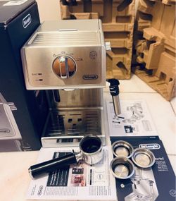 DeLonghi 15-Bar Espresso Coffee Machine Cappuccino Latte Maker Milk Frother