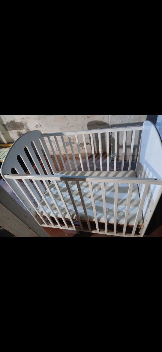 White Baby Crib