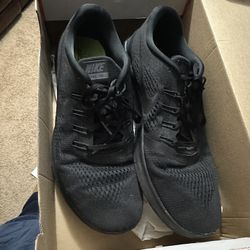 Free Runs Size 13 