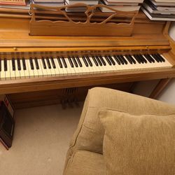 1965 Wurlitzer Piano
