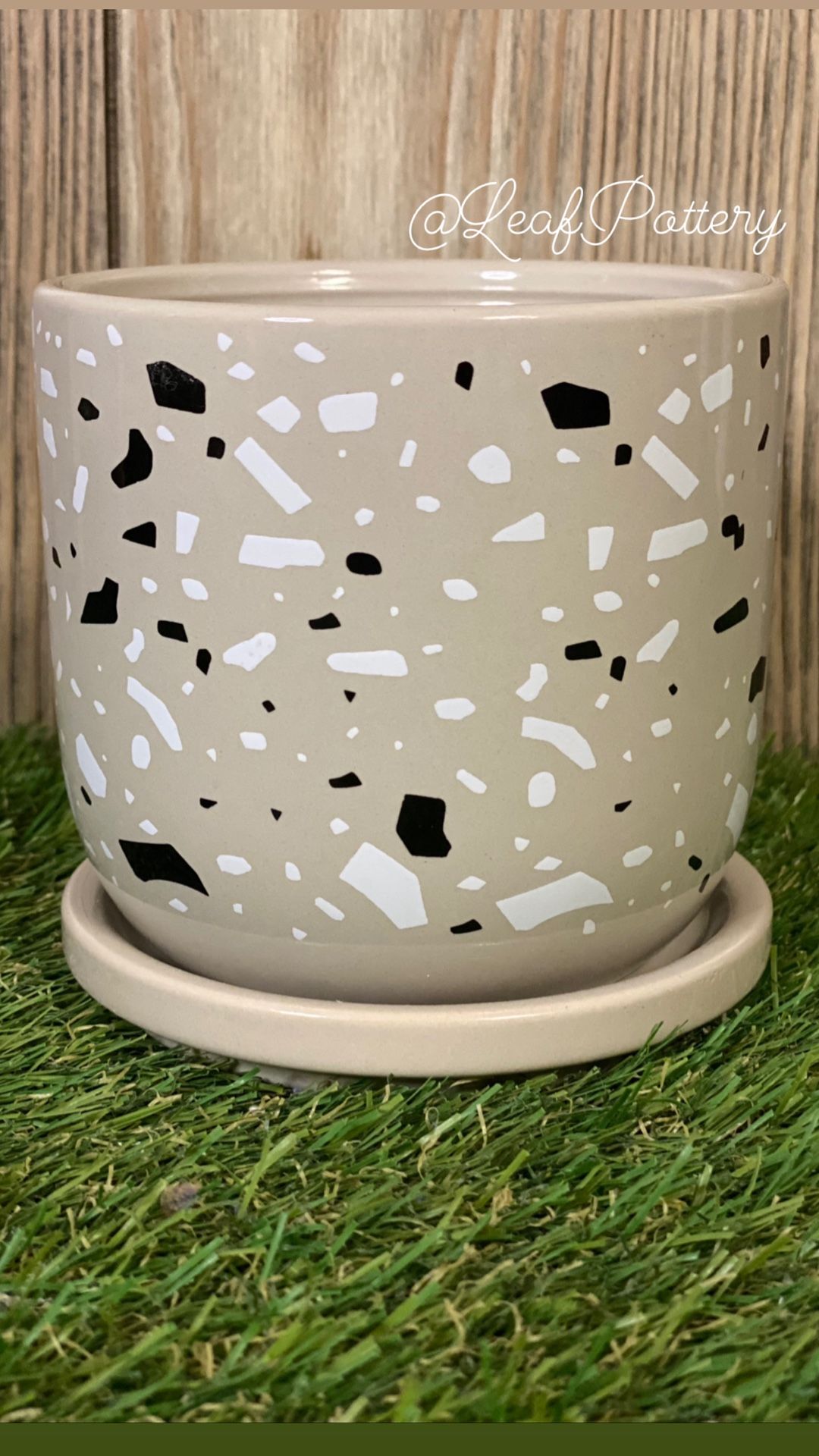 Chorris Ceramic Planter Pot 