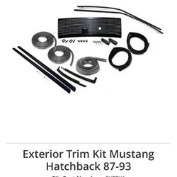 Mustang Parts  For Hatch Back Door Handles Door Seal