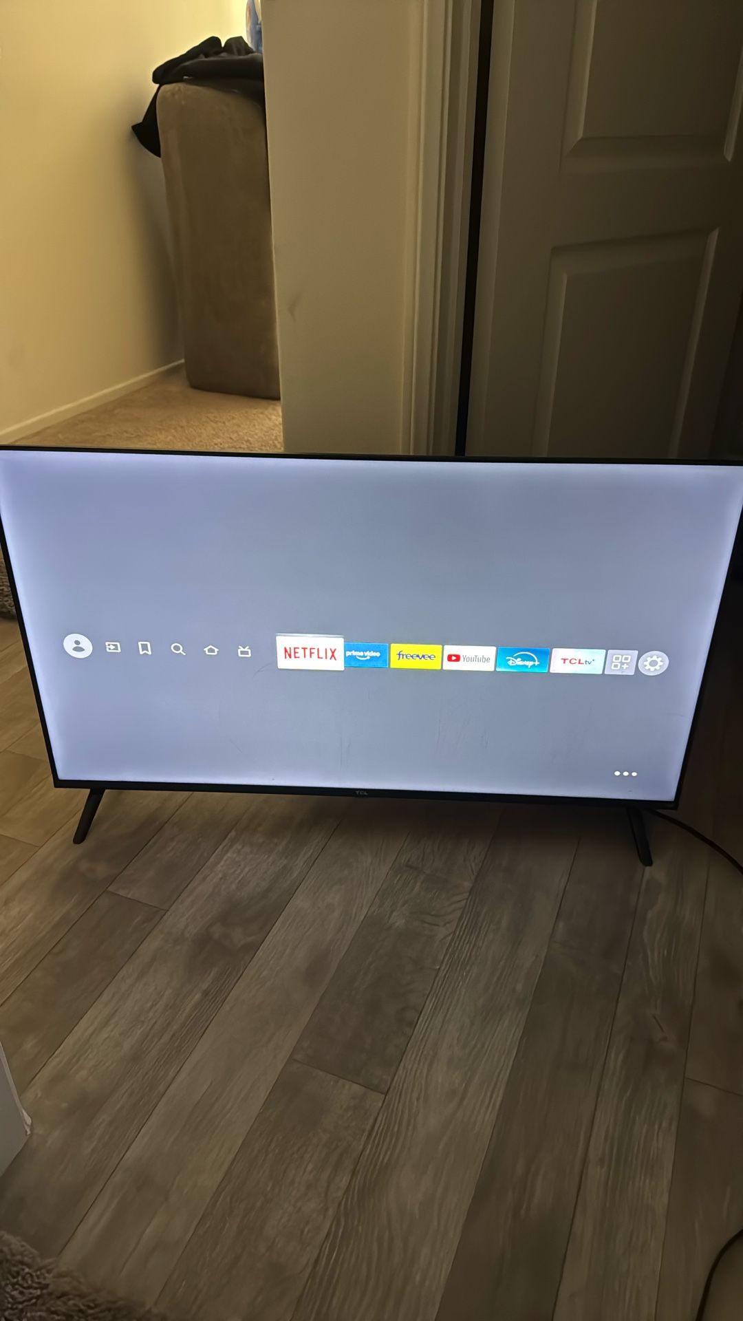 TCL Flat Screen Tv45 Inch 