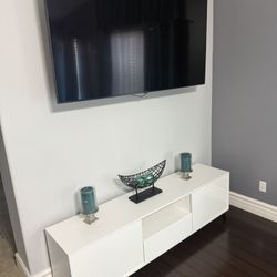 2 Night Stands and Console Table 