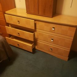 6-Drawer Dresser