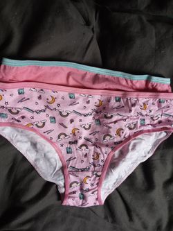 Brand New! Cat & Jack / Hanes Girls Underwear - Size: 10 for Sale in Taft,  CA - OfferUp