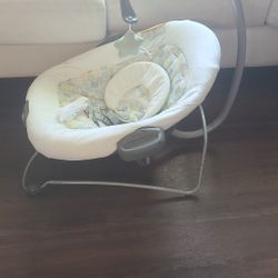 Graco  Simple Sway Swing