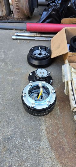 89-98 240sx/95-99 Nissan Maxima NRG Short Hub + Quick Release Setup