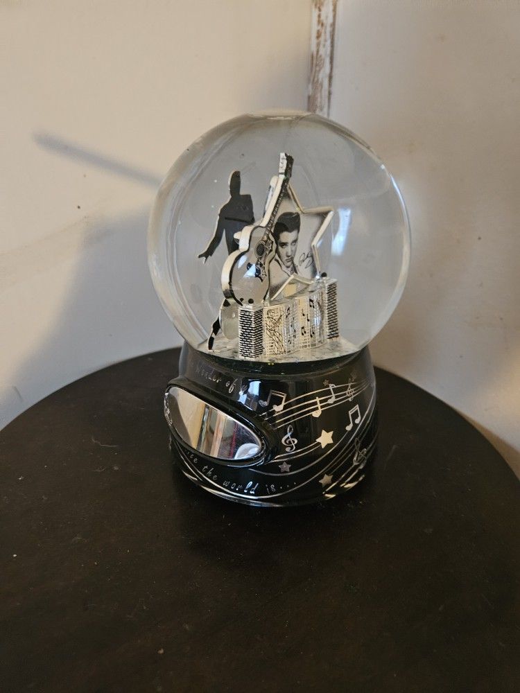 Elvis presley snow globe