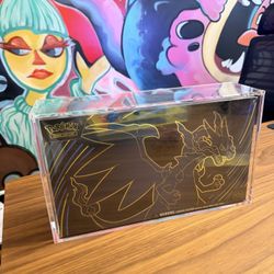 Acrylic Case - Charizard / 151 UPC Ultra Premium Collection Acrylic Case Protector