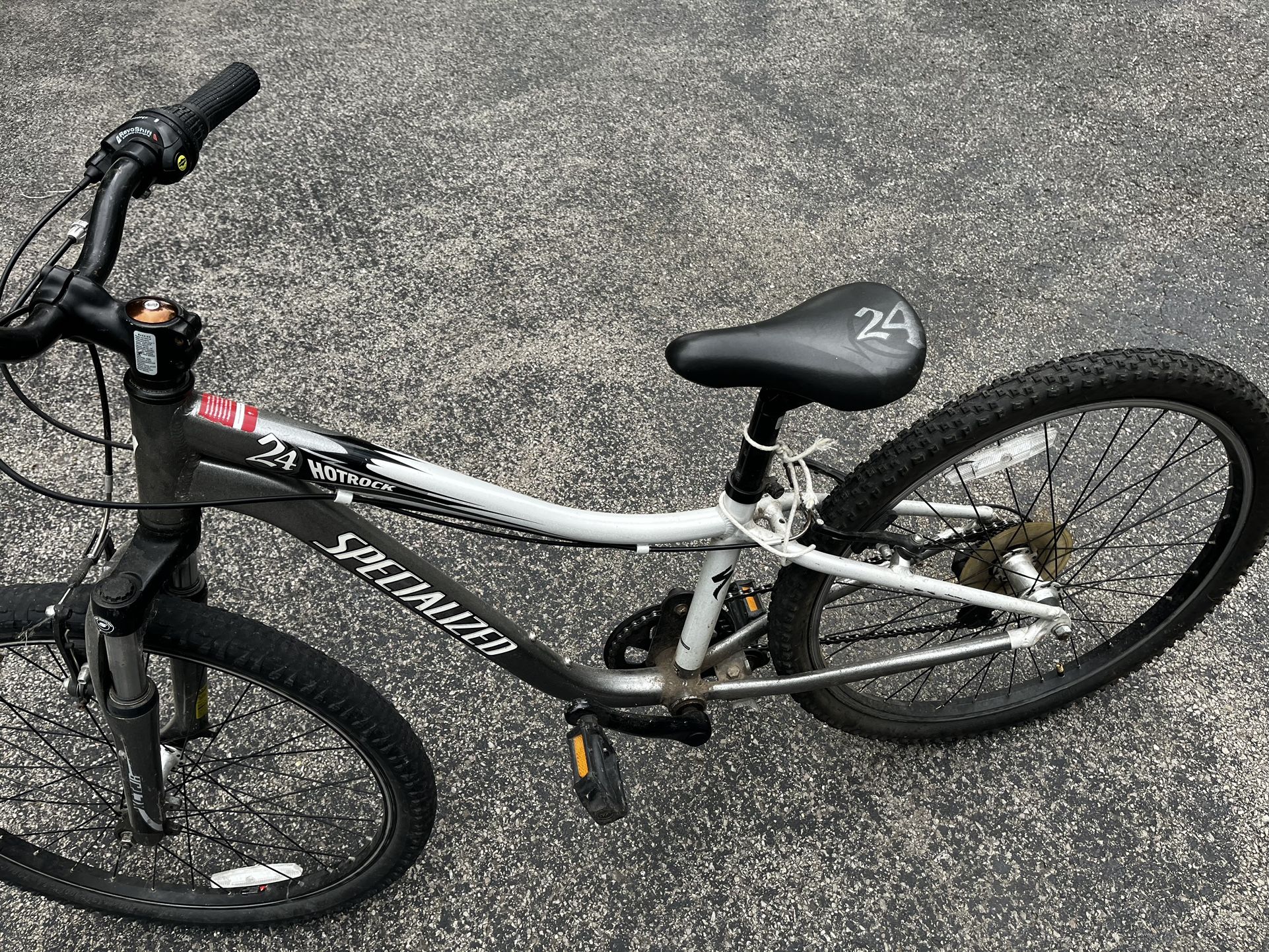 24 Inch Specialized HotRock Mountain Bike