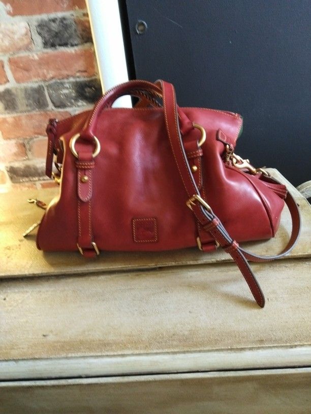 Dooney & Bourke Leather Purse 15 In Wide 11 In Tall