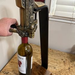 Freestanding Wine Bottle Corker