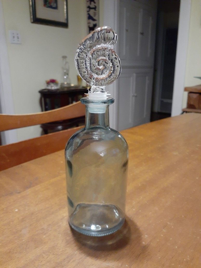 Pearlescent Green Swan Bottle