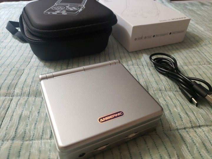 Anbernic RG35XXSP 64GB + Case + Custom Hologram Labels