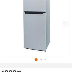 4ft Mini Fridge 