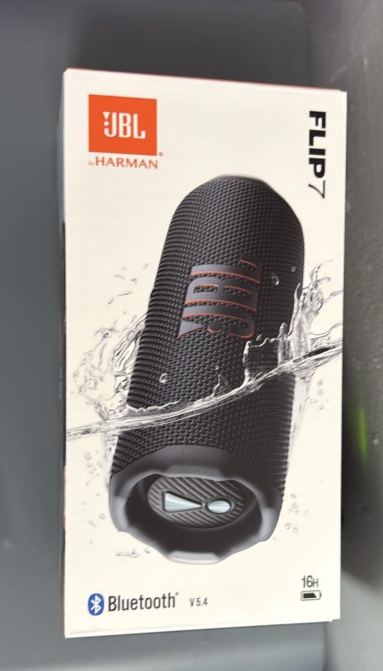 Brand New JBL Flip 7!