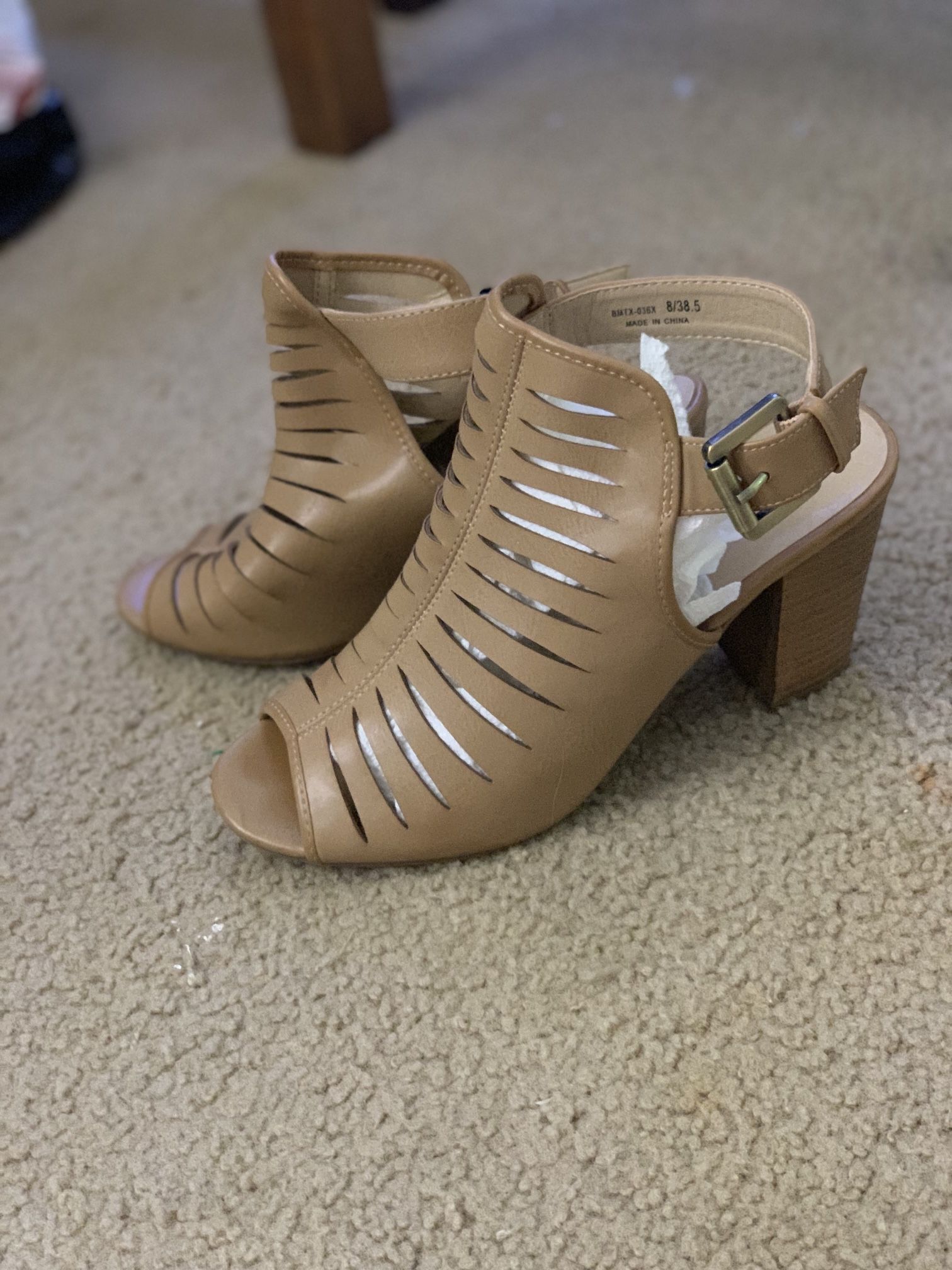 Chinese Laundry Tan Heels
