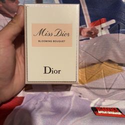 Miss Dior Blooming Bouquet 