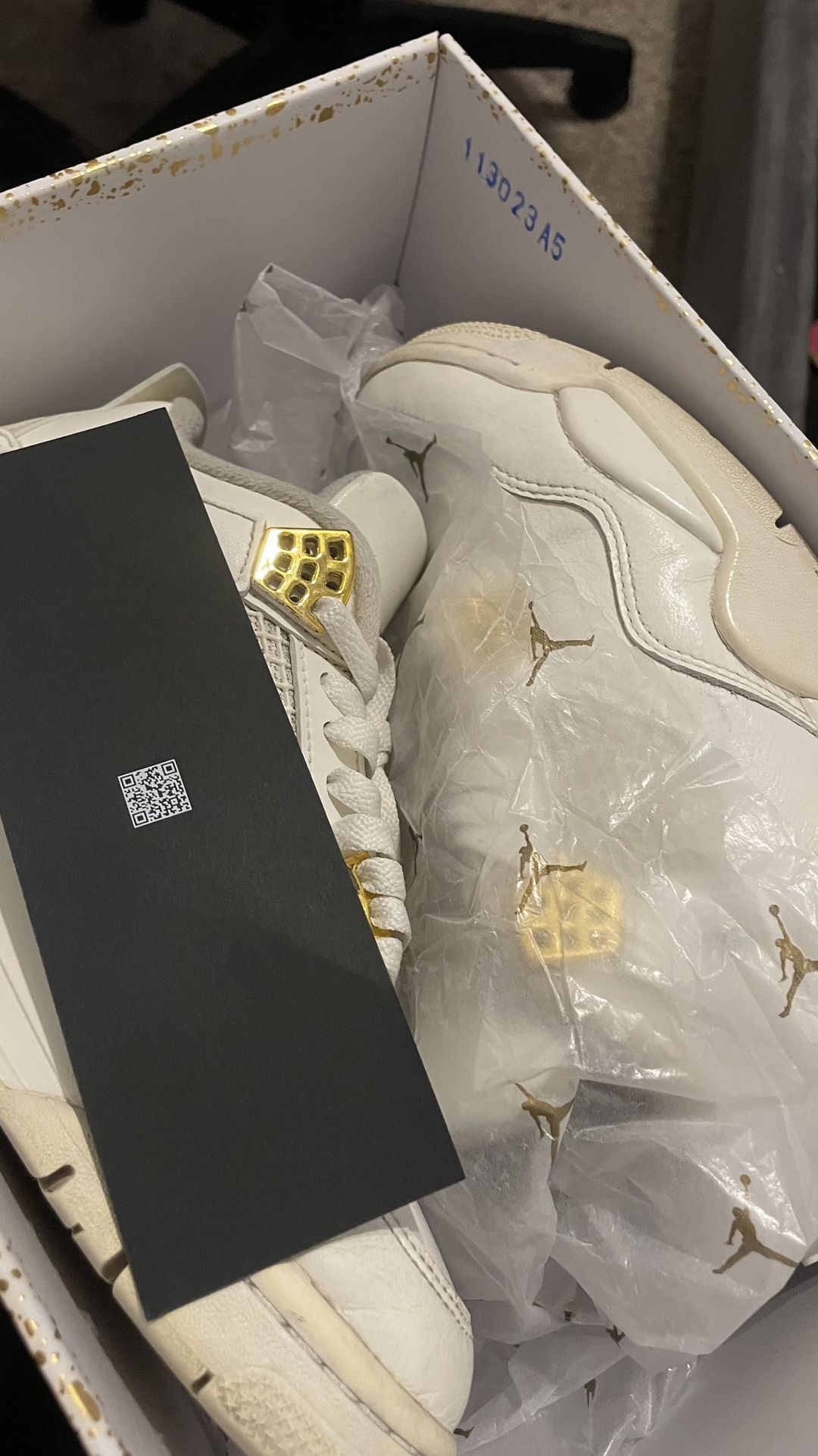 jordan 4 metallic golds size 7.5 WMN
