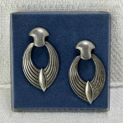 Vintage 1991 Seagull Pewter Dangle Silver Tone Earrings Canada NWOT