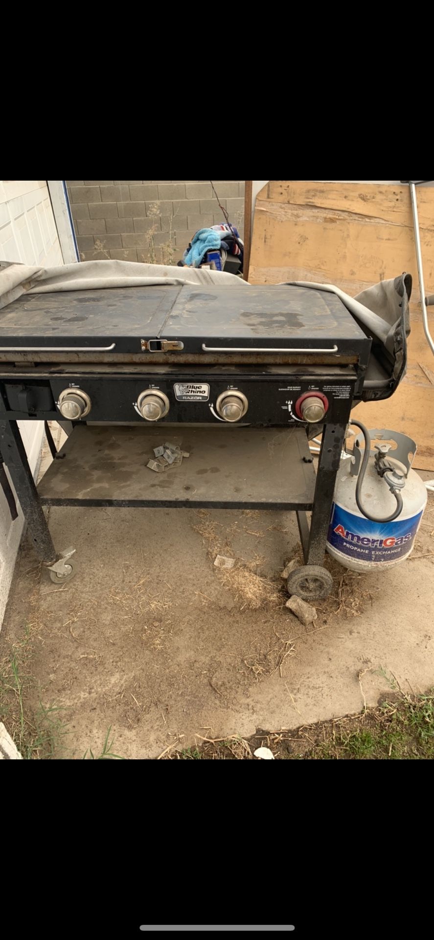 Blue rhino griddle with gas tank $250 firm cash