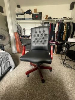 Quality Office Chairs (8 Total)