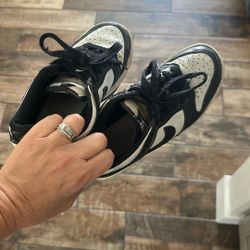 Kids Nike Pandas $10 Size 4. 