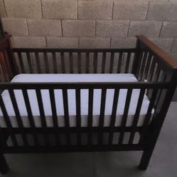 Baby crib