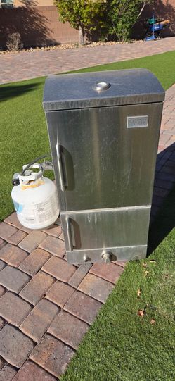 Propane smoker