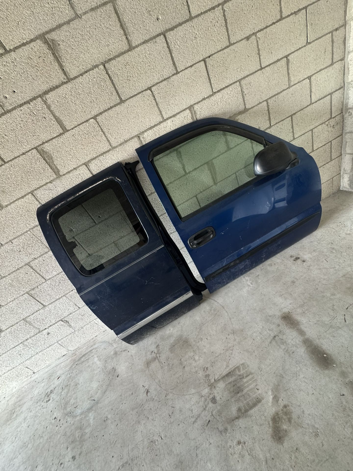 99-06 Silverado/gmc Sierra Ext Cab  Passenger Doors 