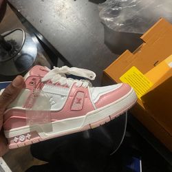 Louis vuitton pink