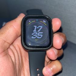 Apple  Watch - Series 8!