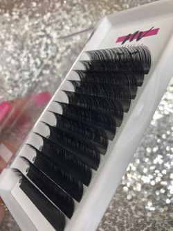 Eyelash extensions supplies