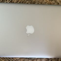 MacBook Pro 13” (Mid 2012)
