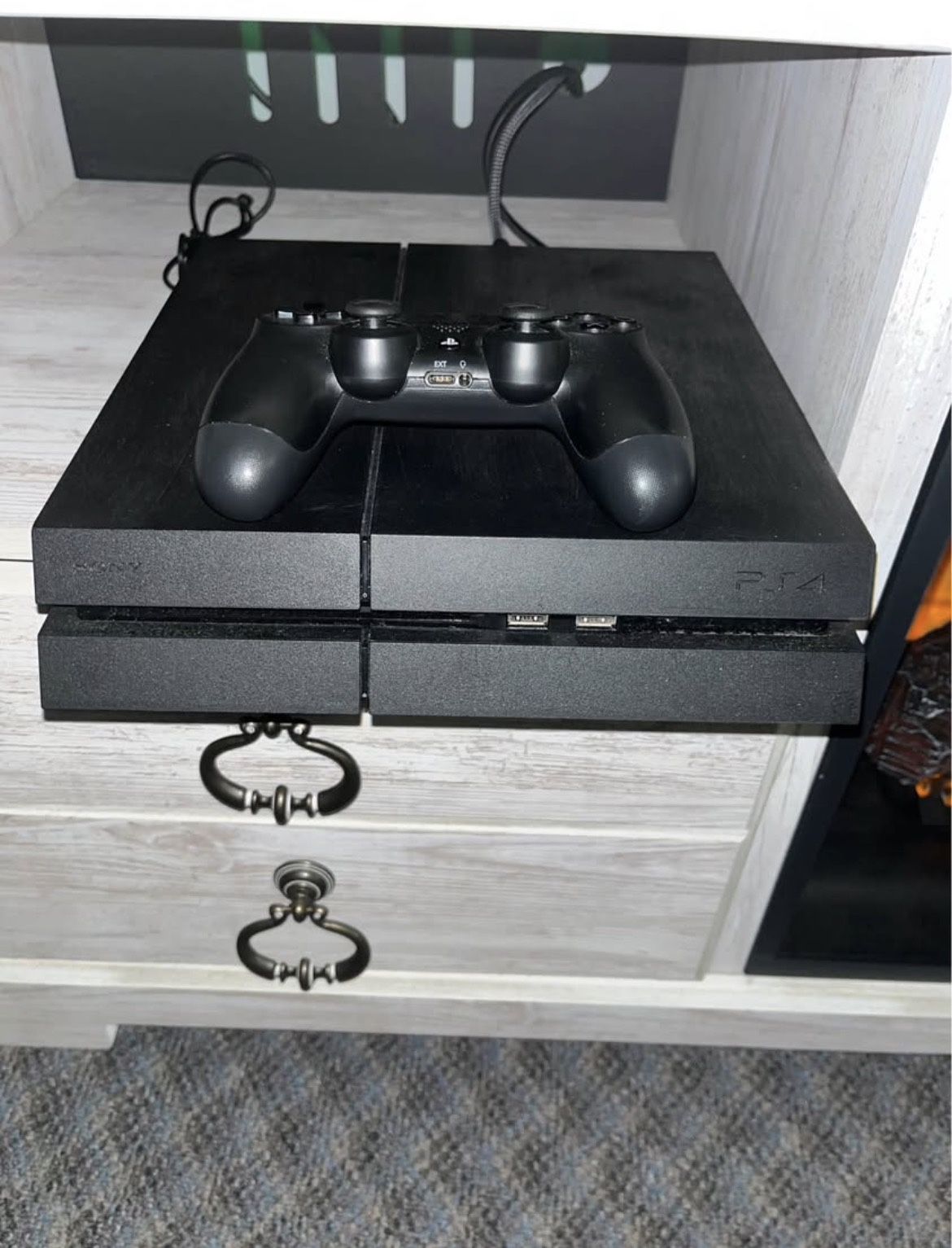 PS4 Game Console