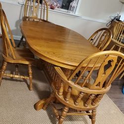 Solid Oak Dining Table (5.5ft×3.5ft, Expandable To 9.5ft)