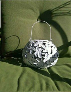 Metal home accent